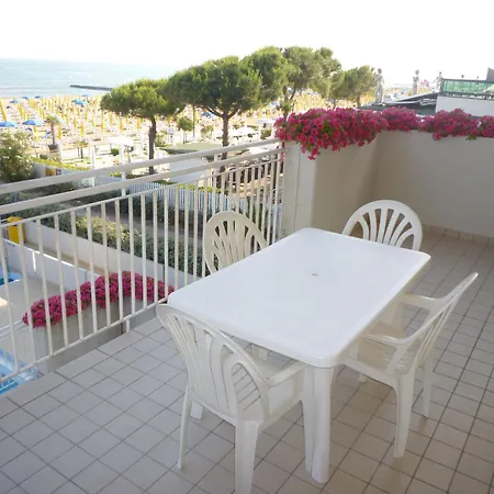 Semiramis Appartement *